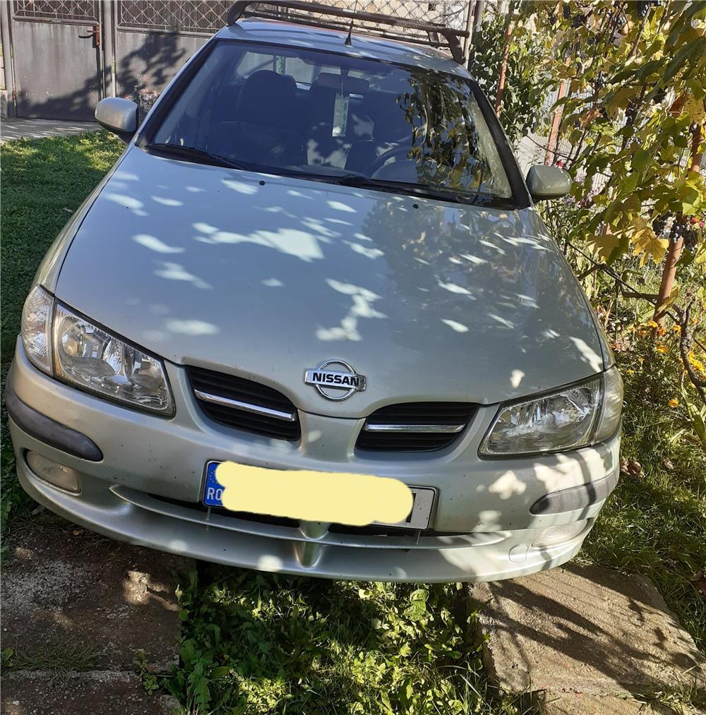 Nissan Almera