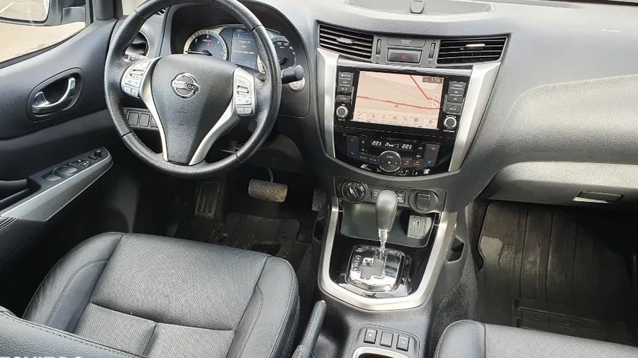 Nissan Navara 2.3 dCi Bi Turbo Double Cab