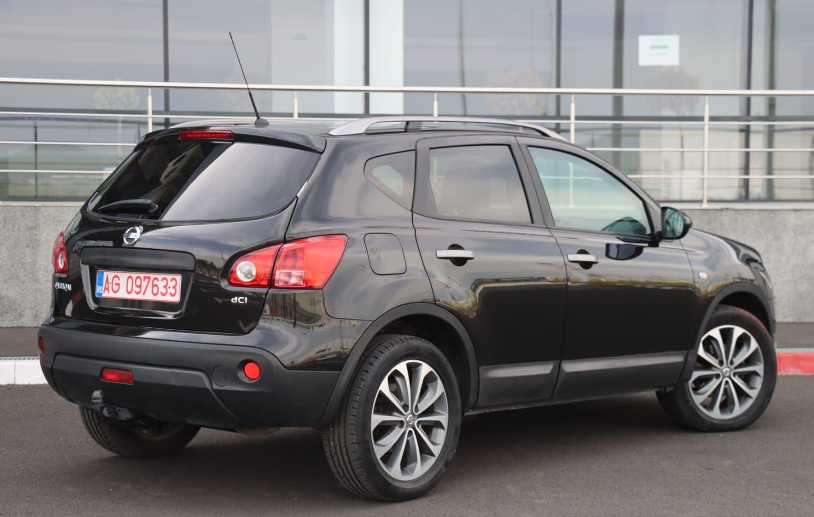 Nissan Qashqai 2.0 dci * panoramic * navigatie * camera * rate fixe