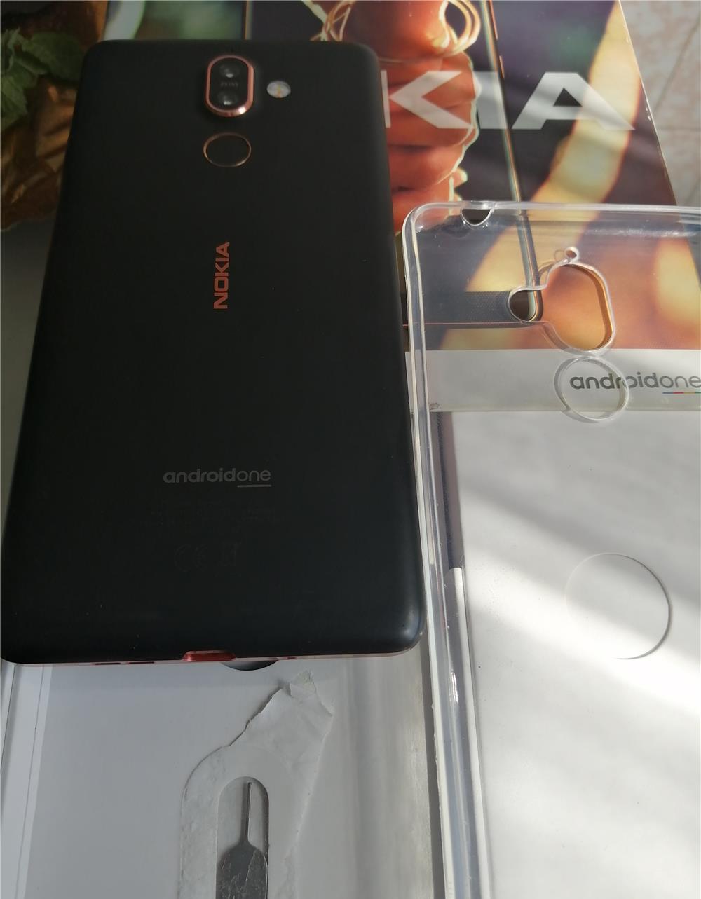 Nokia 7 Plus la cutie