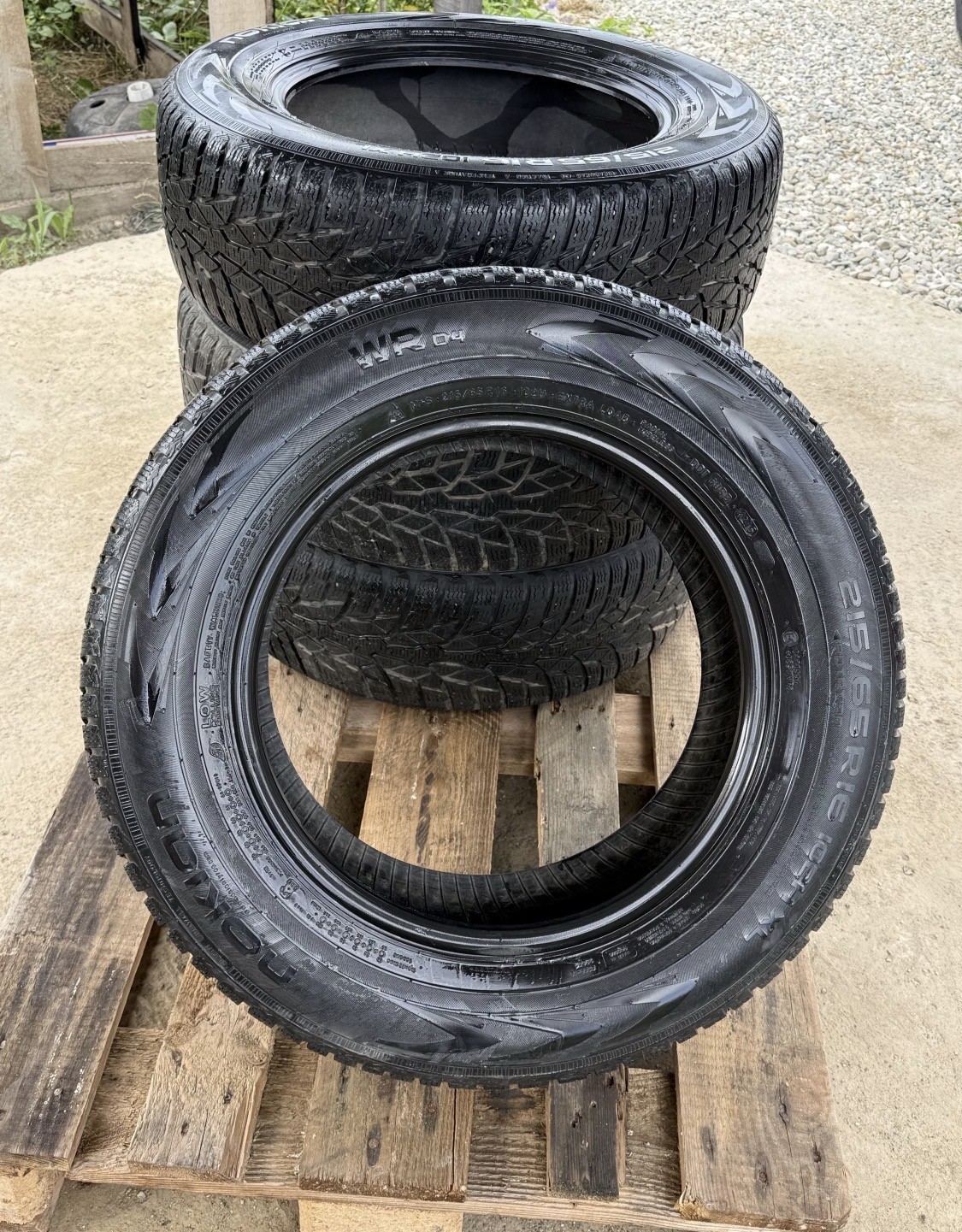 Nokian WR D4 (anvelope de iarnă Dimensiuni: 215/65 R16 Indice: 102H Extra Load (XL) Set 4 anveloape 500 lei