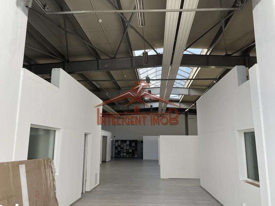 Nou pe piata! Spatiu comercial/Show Room in Selimbar km 307
