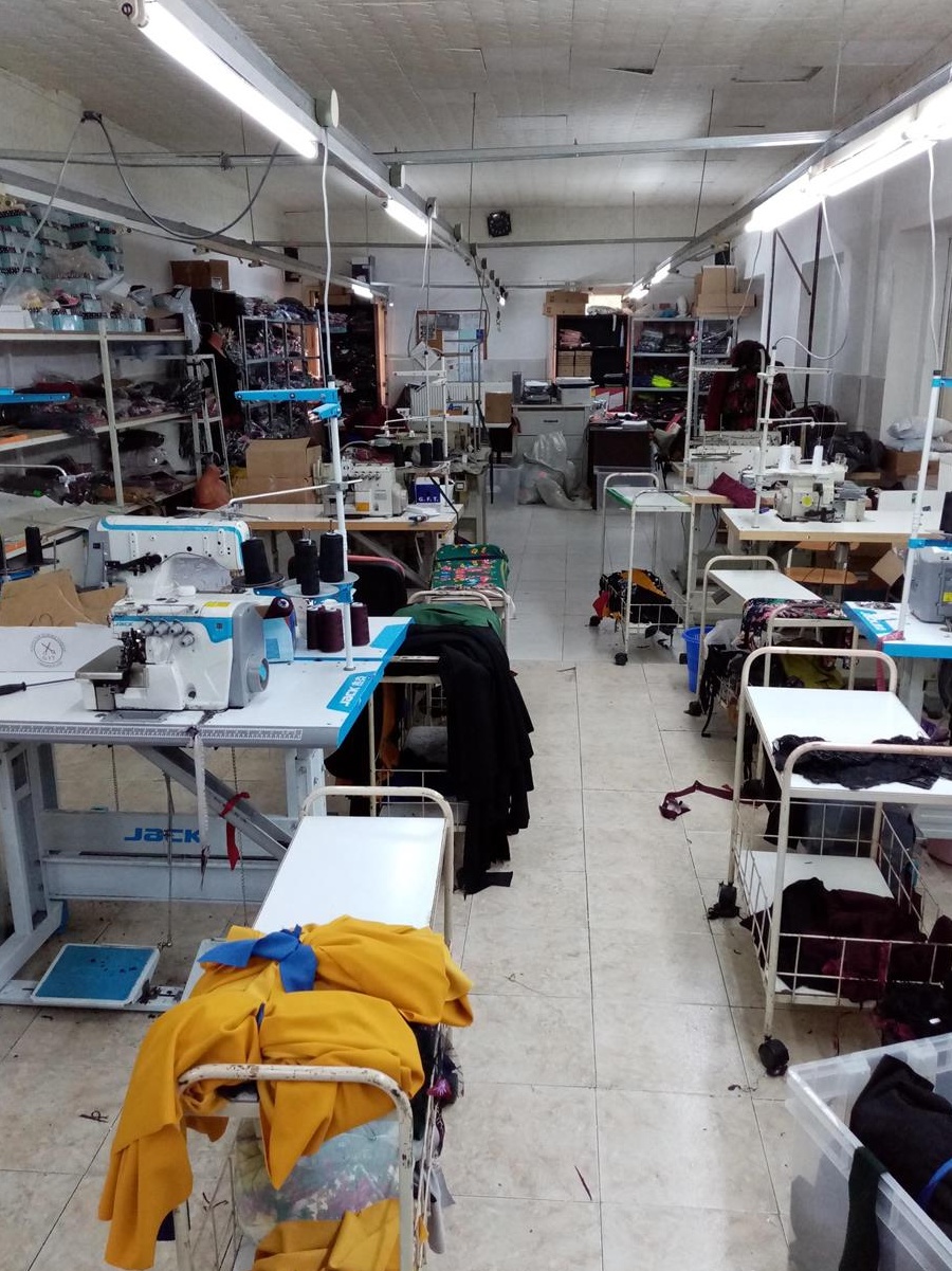 Ofer atelier complet utilat pentru fabricarea articolelor de îmbrăcăminte de orice fel