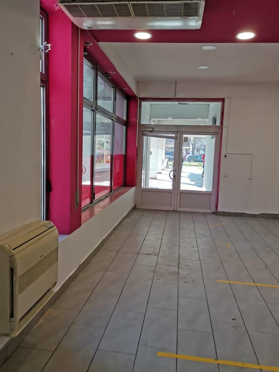 Ofer spatiu (225 mp) de inchiriat zona Favorit, Timisoara