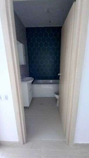 Ofer spre inchiriere 2 apartamente cu 2 camere:bloc nou - metrou Pacii
