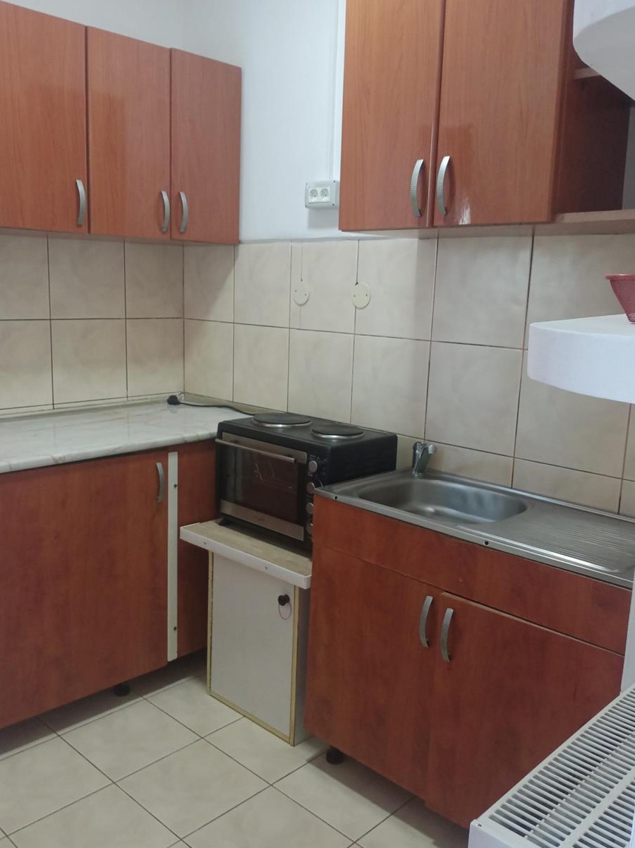 Ofer spre închiriere apartament 1 cameră