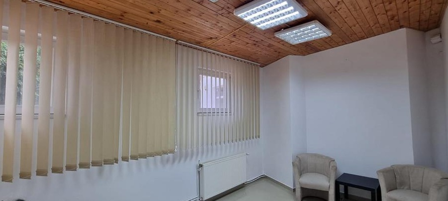 Ofer spre inchiriere spatiu comercial central (SAD)-  Pta Balcescu