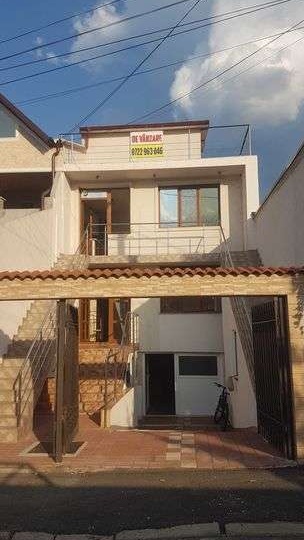Oferta August Vila-Casa cu 3 Apartamente si Penthouse, Centru Navodari