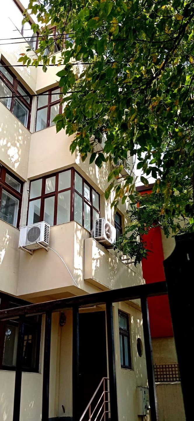 Oferta-Inchiriere Imobil 5 nivele- zona Piata Romana strada Eminescu Bucuresti