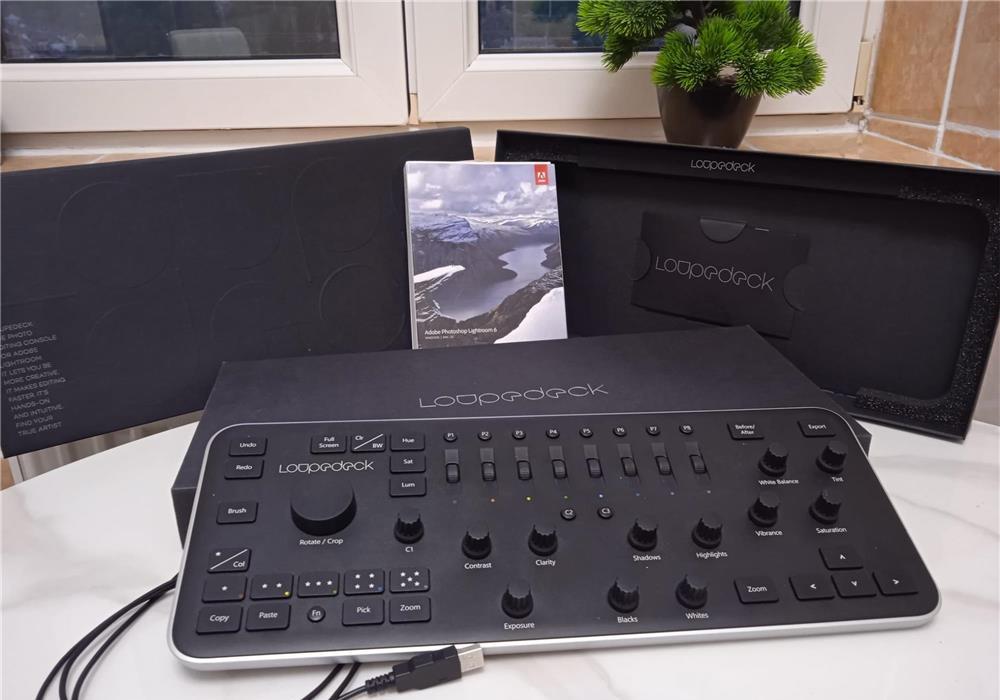 Oferta Loupedeck+ Consola si Program pentru Editare