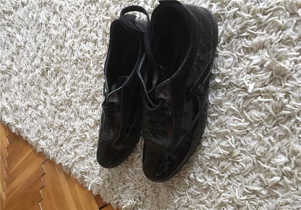 Oferta pantofi piele barbati - partial in exterior / stare buna