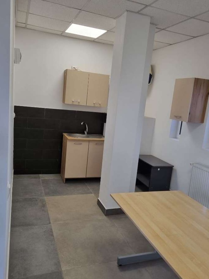 OFERTA !! Spatii ideal de birouri open space Calea Chisinaului 228m2!!