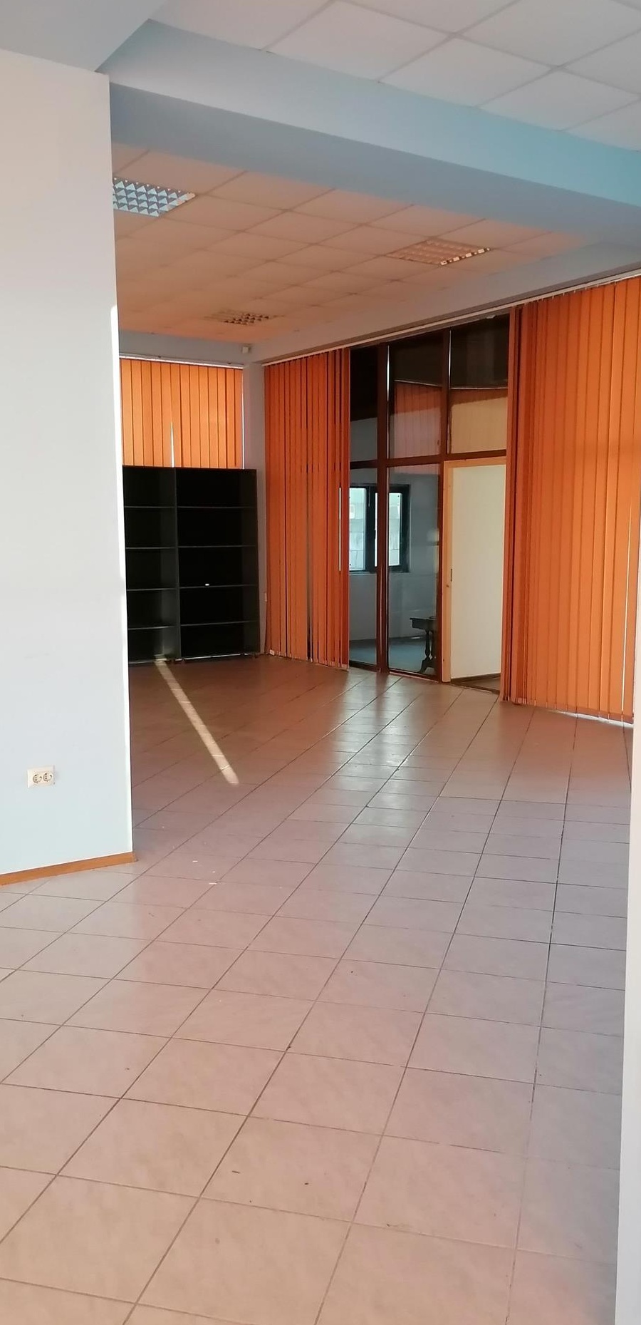 Oferta!spatiu comercial Braniste.