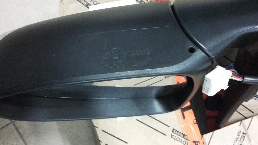 Oglinda electrica stinga, dreapta,Toyota Auris