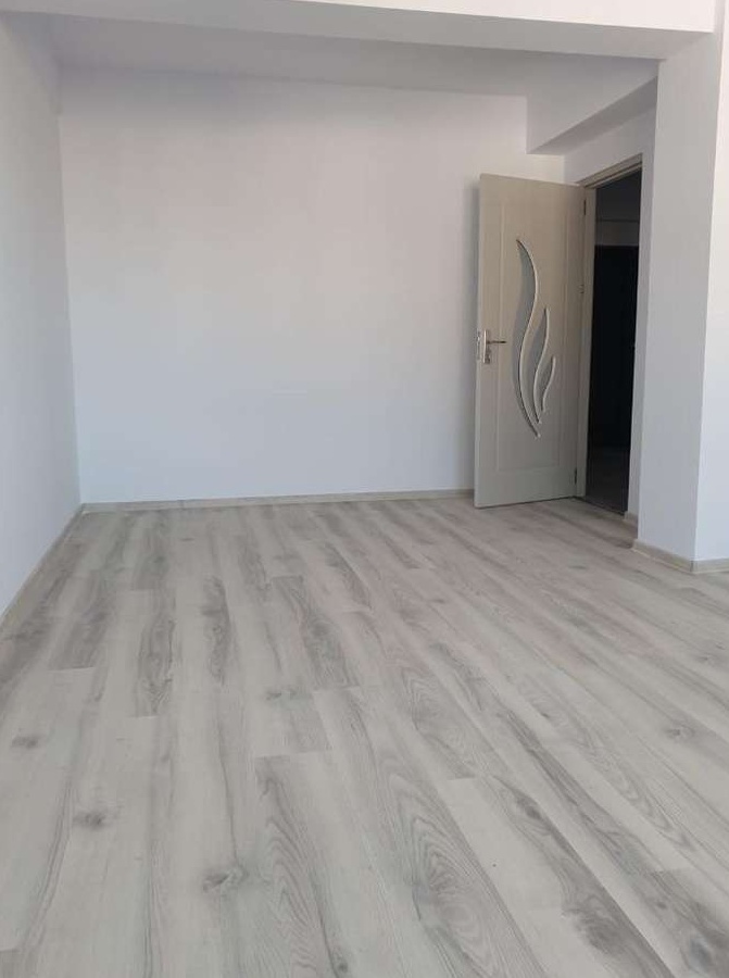 Oltenitei-Primarie- Central- Garsoniere spatioase- 36 mp- decomandate
