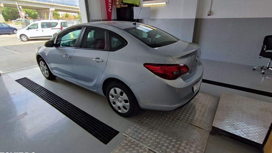 Opel Astra 1.4 ECOTEC