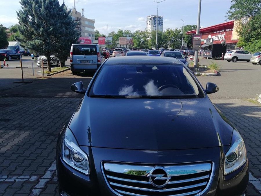 Opel Insignia Edition 5 usi Limousine A20DT (130 CP/96Kw) MT6 2.0 CDTI