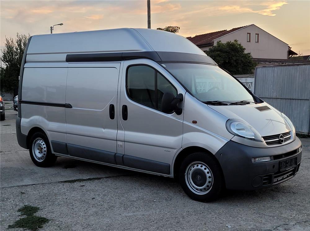Opel Vivaro 2.5 Diesel 135 Cp 2004 Carte Service 143.000 Km