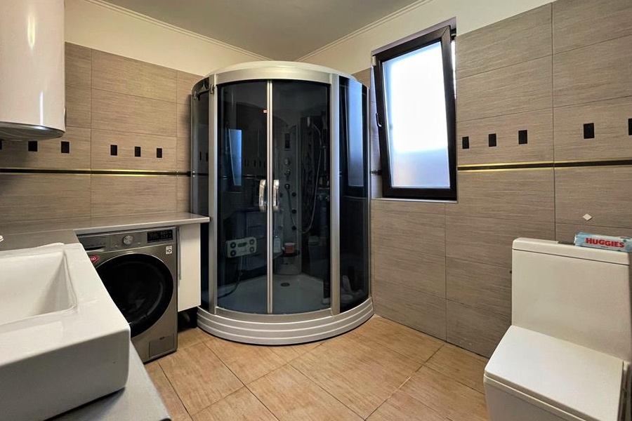 Oportunitate !!! Vila/Casa Domnesti-Ciutaci, 5 camere, super finisaje- direct proprietar