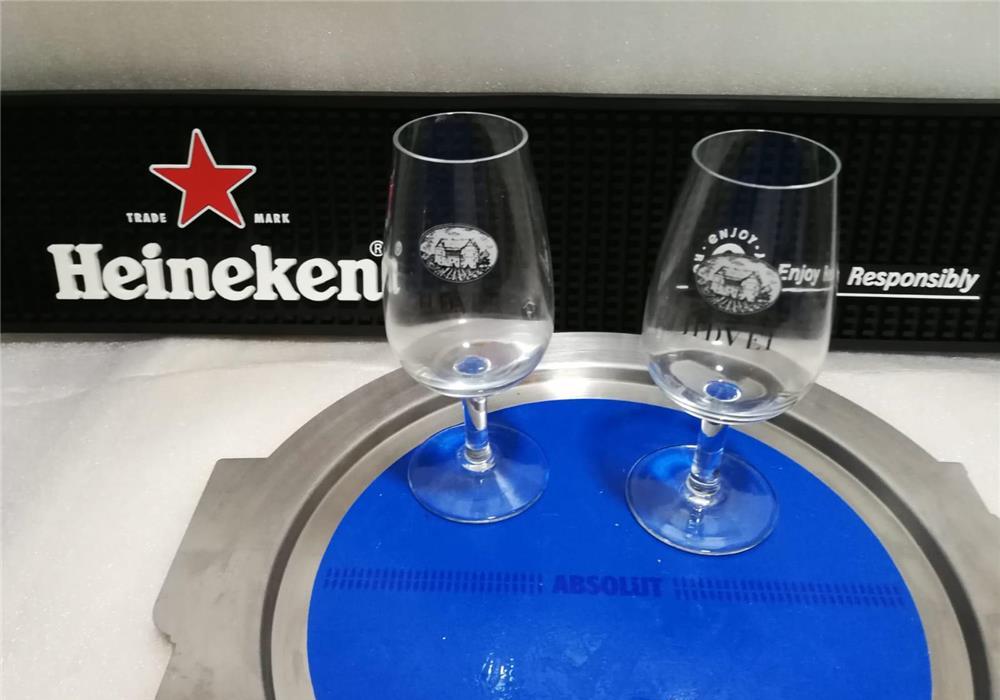 Pahare colectie vin, bere, Smirnoff, scrumiere, liste meniu