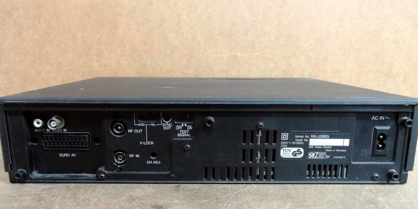 Panasonic J 35 HQ -  legendarul recorder video cu 4 capete și insert dubbing