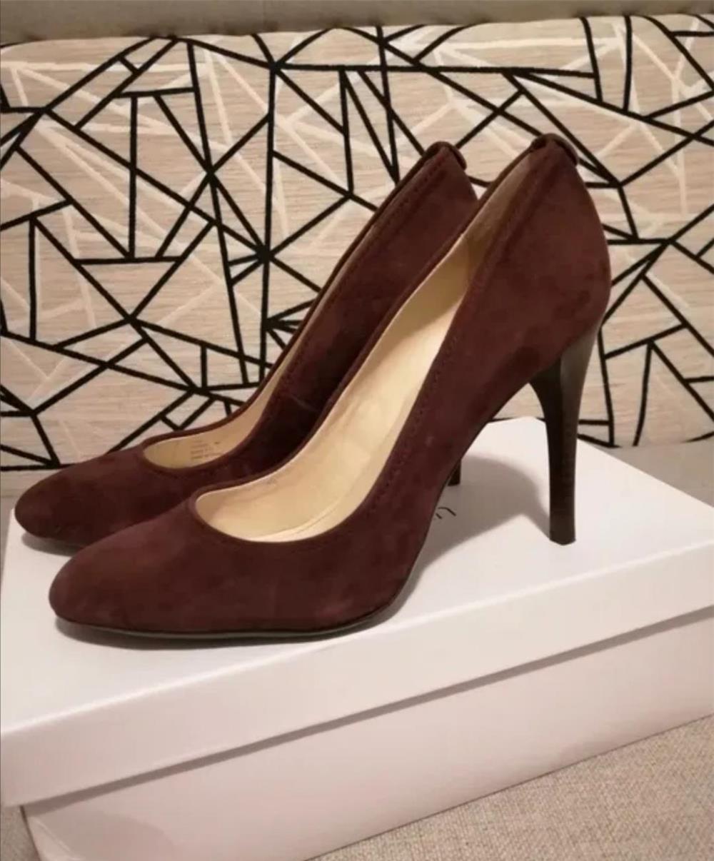 Pantofi Calvin Klein, piele întoarsă marimea 39,