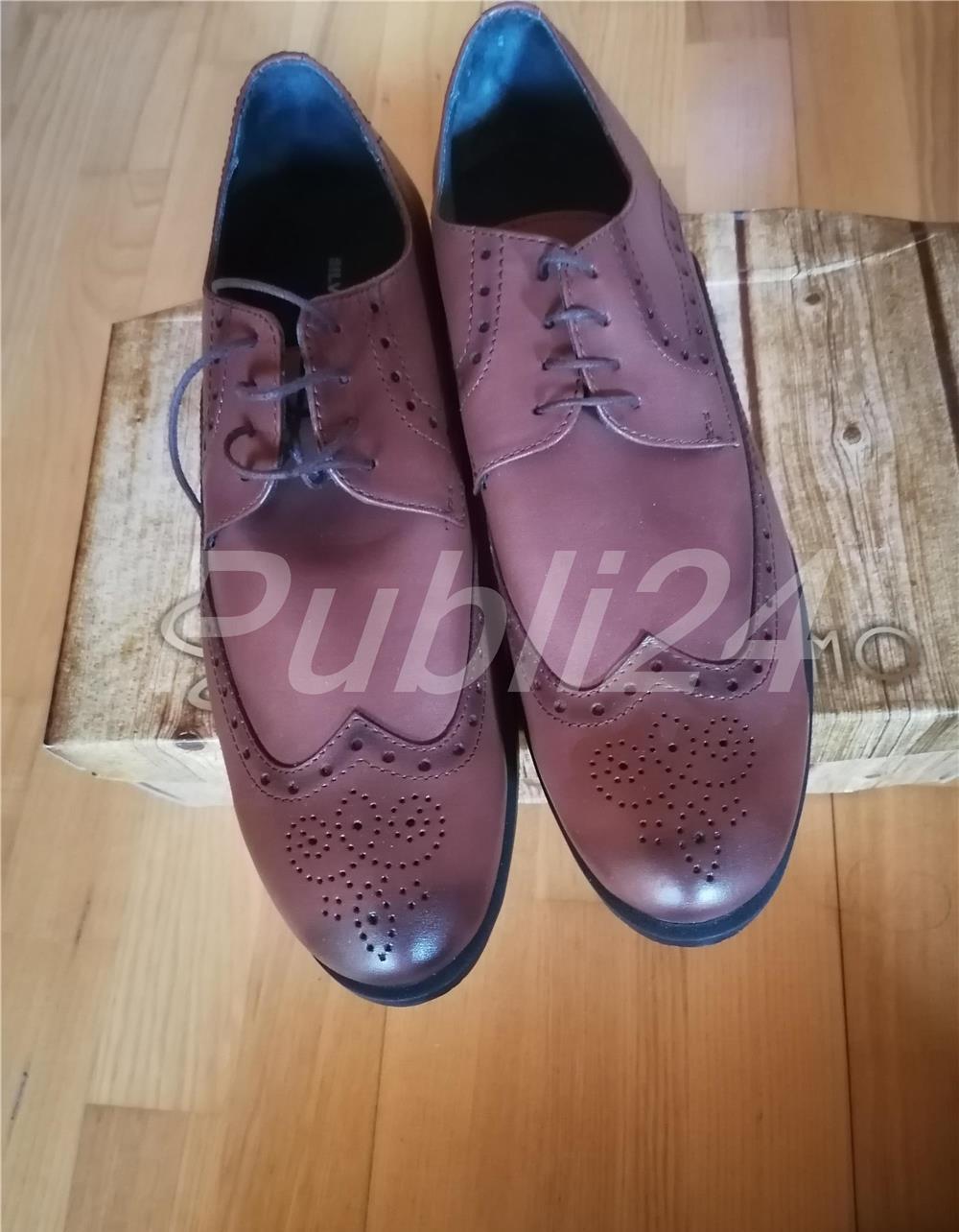 PANTOFI MARIMEA 43 - SUPER PRET