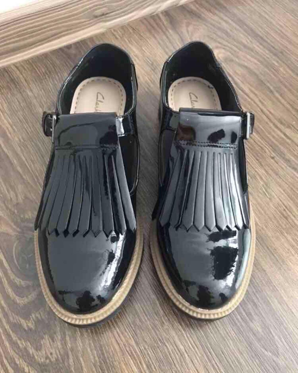 Pantofi Oxford Clarks