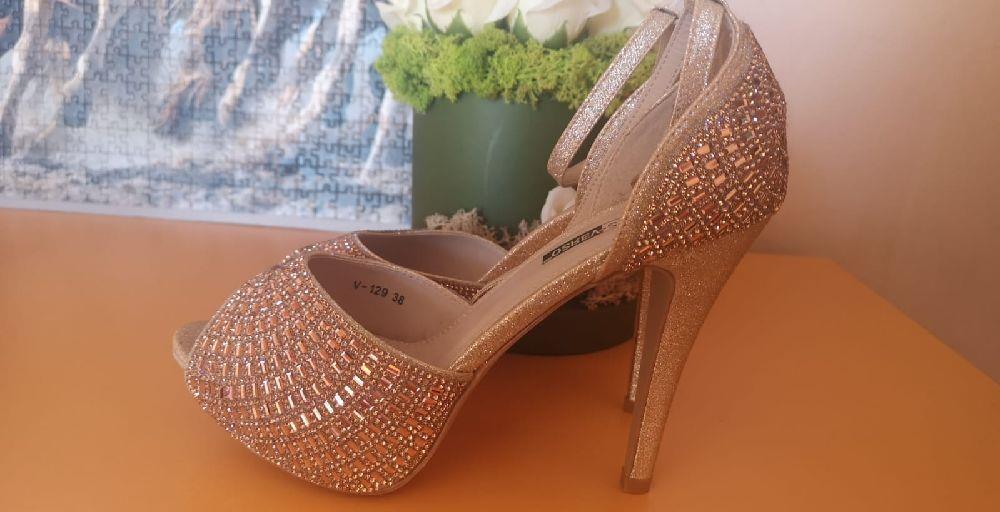 Pantofi, Sandale elegante,de gala Gucci.
