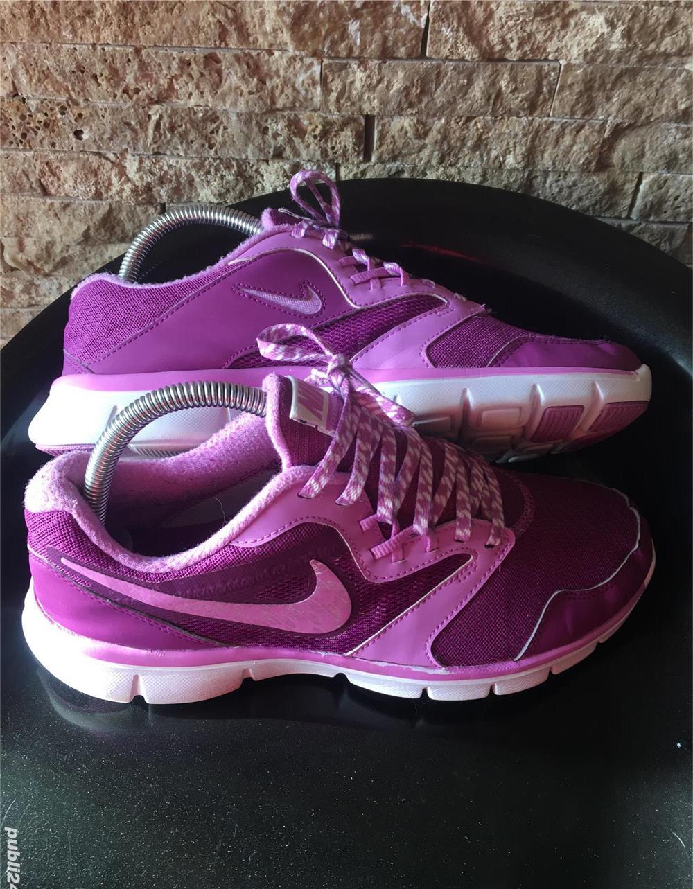 Pantofi sport Nike nr. 41