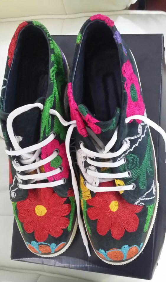 Pantofi unicat