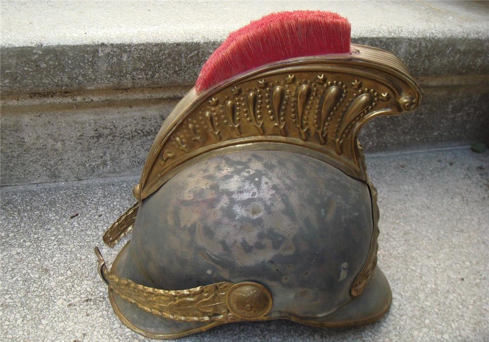 Parti Uniforma Militara Cascheta Manta Pantaloni Camasa Epoleti Casca Parada Stilet Medalii Cumpar