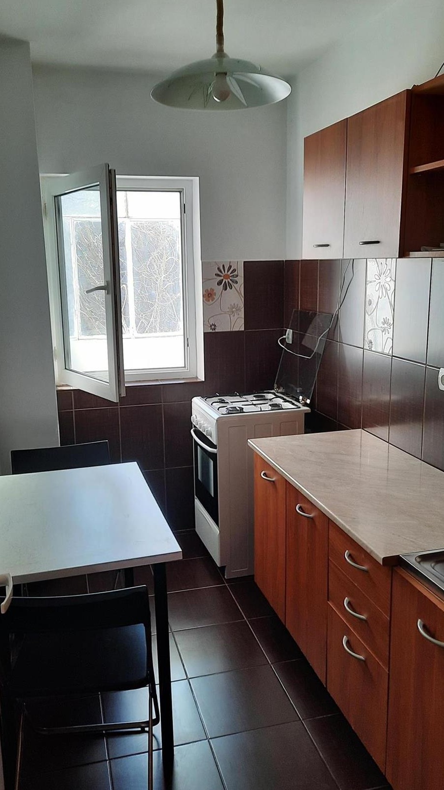 Particular inchiriez garsoniera Drumul Taberei - Drumetului