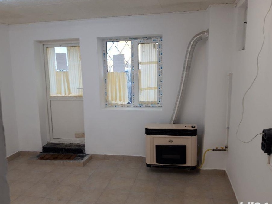 particular-oferte închirieri spatiu comercial  birou sau depozitare