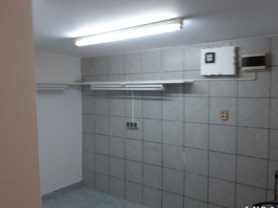 particular-oferte închirieri spatiu comercial  birou sau depozitare