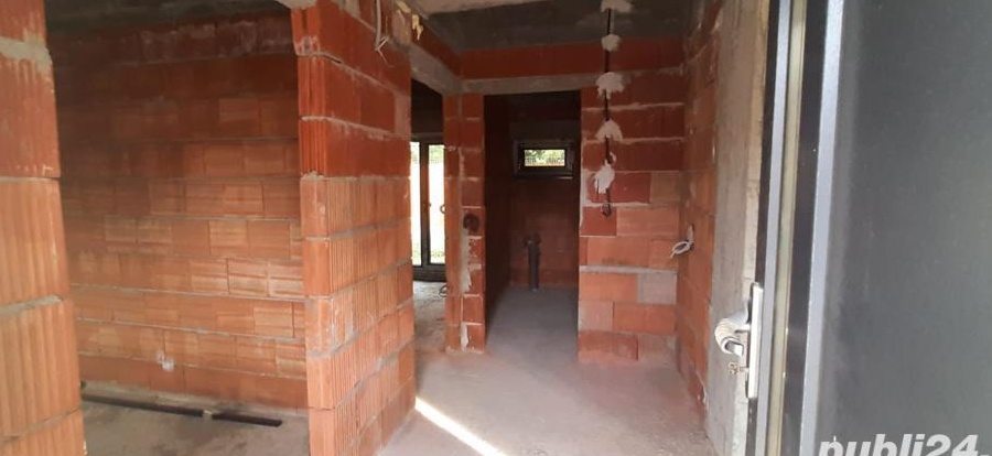 particular vand casa pe parter