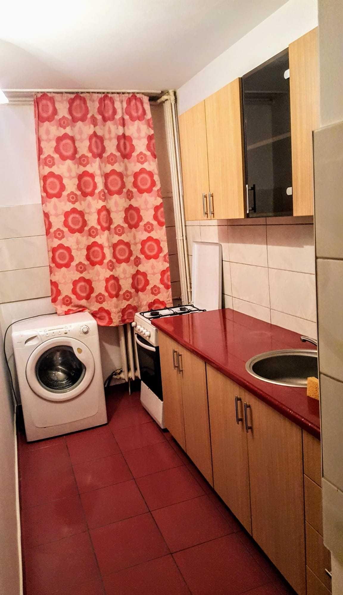 Particular vand garsoniera renovata p/4 Drumul Taberei Materna