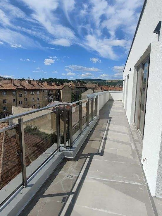 Penthouse cu terasa generoasa in zona ultracentrala