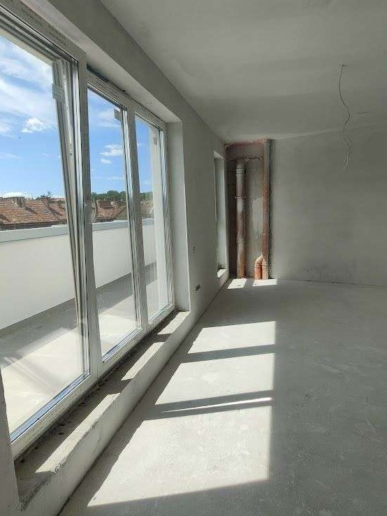 Penthouse cu terasa generoasa in zona ultracentrala