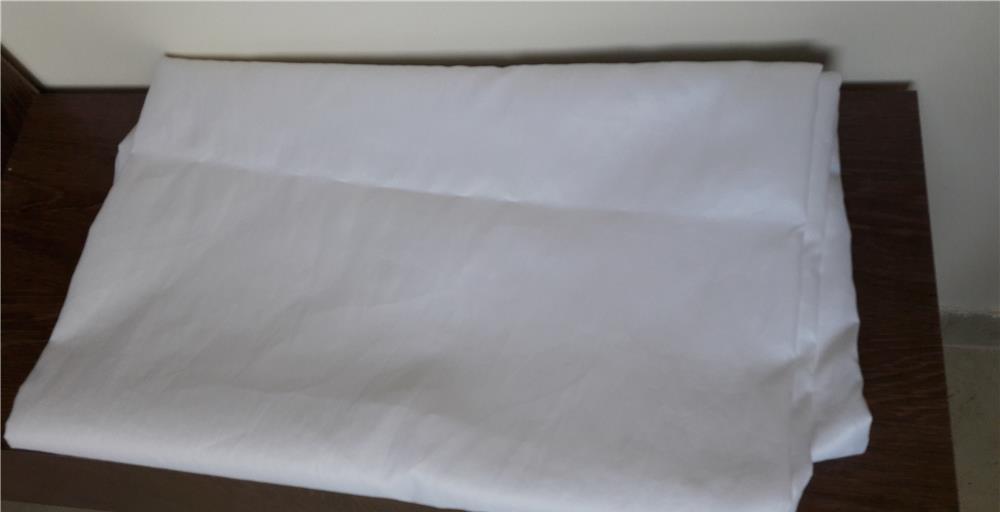 Perdea baie alba 178x200 cm cu accesorii de prindere