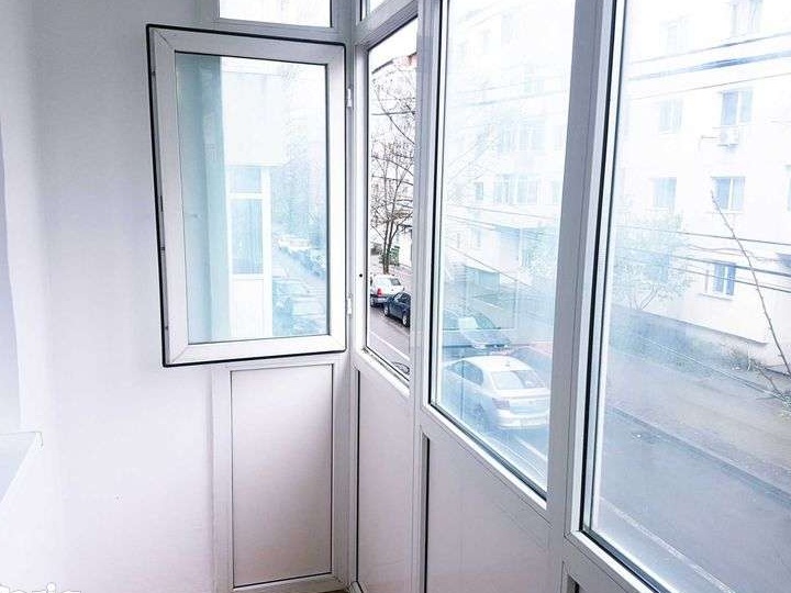 PERSOANA FIZICA !!! Cautam colega de apartament,  STR COLUMNEI NR 10