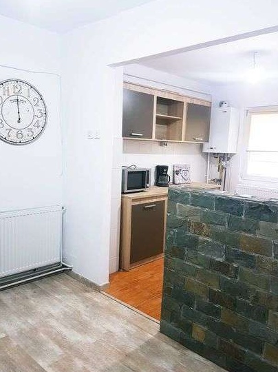 PERSOANA FIZICA !!! Cautam colega de apartament,  STR COLUMNEI NR 10