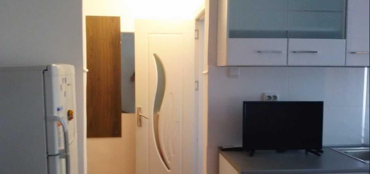 Persoană fizică, vand garsoniera R10