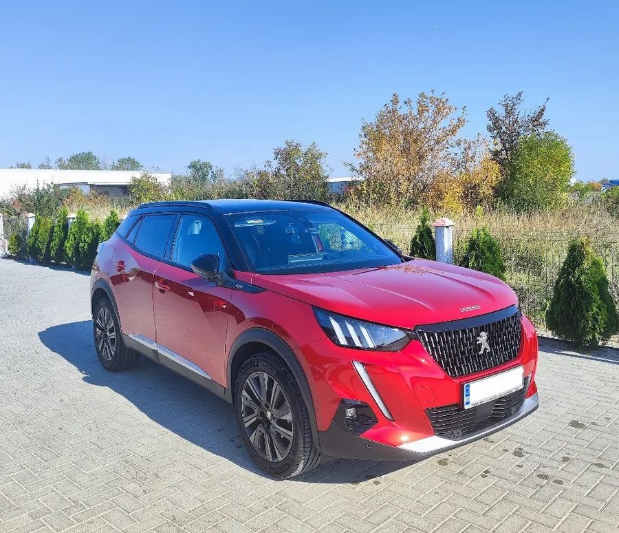 Peugeot 2008 1.2 L PureTech STT EAT8