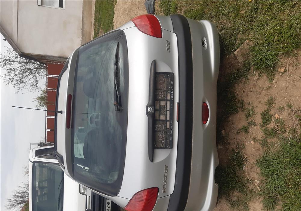 Peugeot 206 1.6 benzina