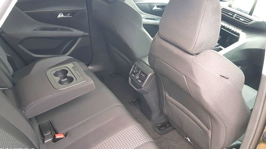 Peugeot 3008 1.6 BlueHDI S&S EAT6