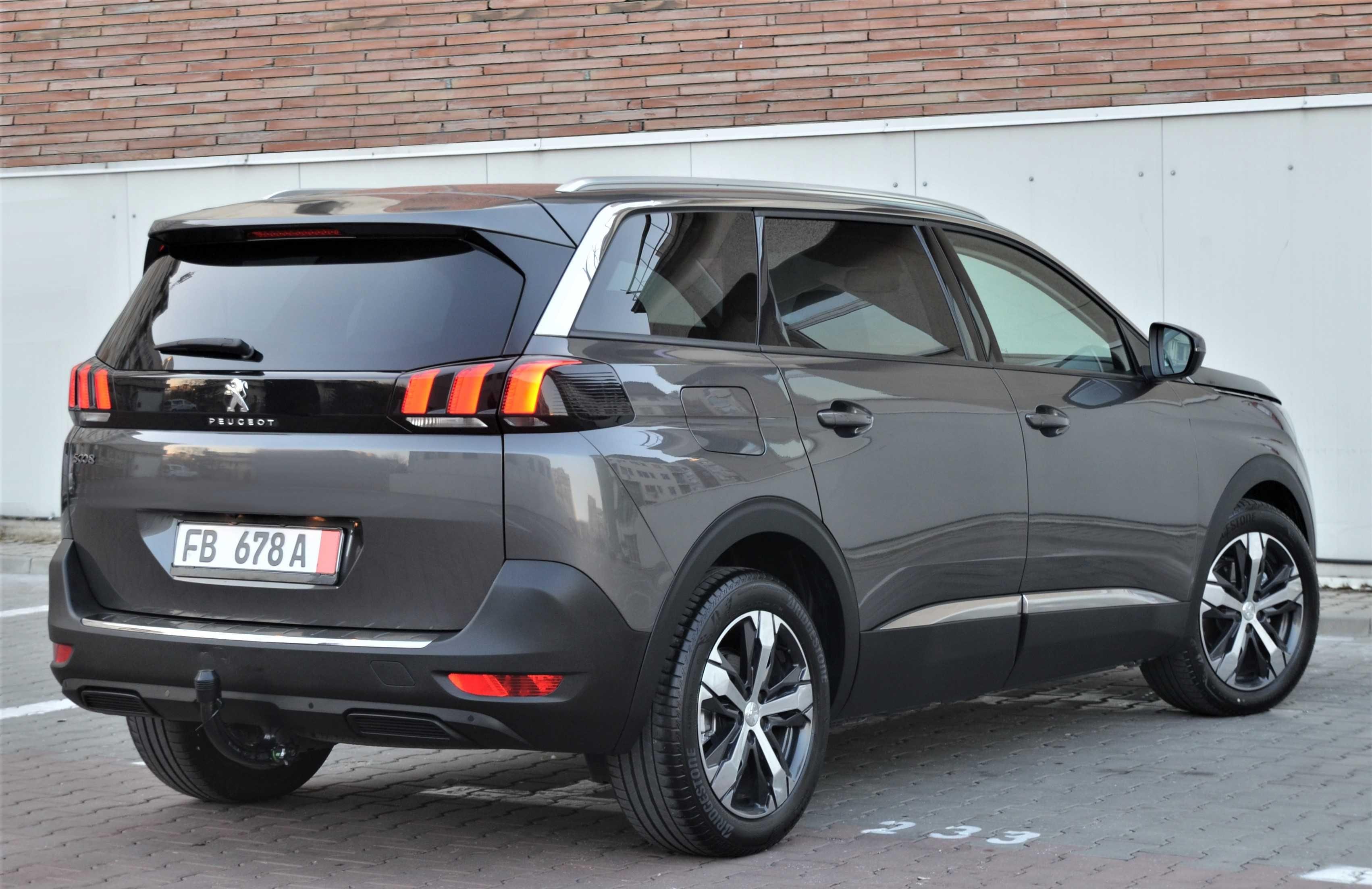 Peugeot 5008 / 2018 / EURO 6 /Automat/Keyless/Camere 360/Navi 3D
