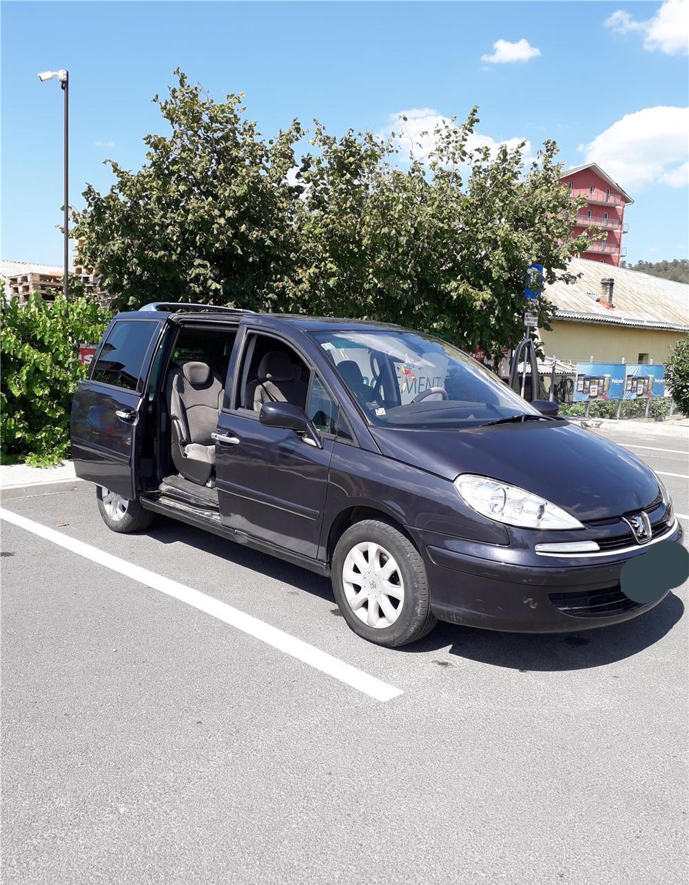 Peugeot inmatriculat in RO   7 locuri
