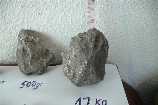 P.F din Sibiu vand meteoriti din diferite tari