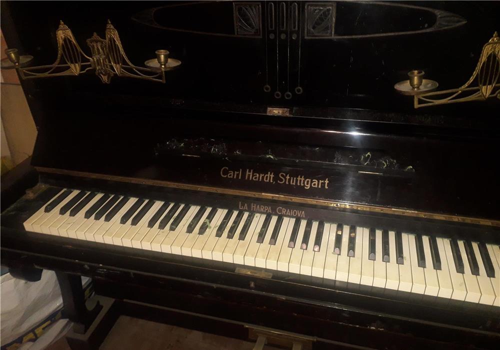 Pianina Carl Hardt, Stuttgart, 1855